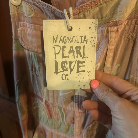 Magnolia Pearl Appliqué pink overalls - Picture 4 of 5
